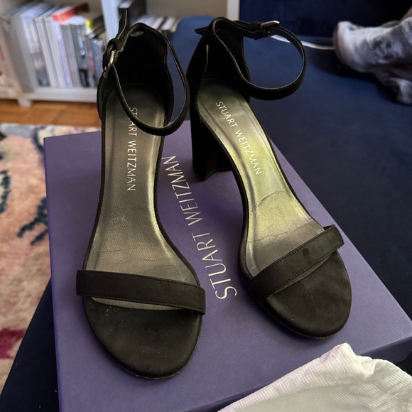 STUART WEITZMAN NearlyNude suede sandals black size 6 - Picture 4 of 11